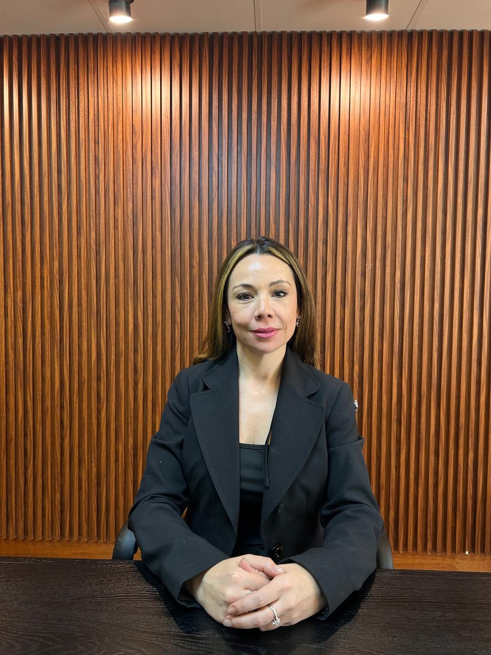 Nelly Schneider Contreras