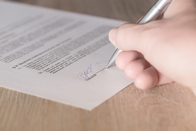 Acta de recepción de obra y documentos del contrato de construcción